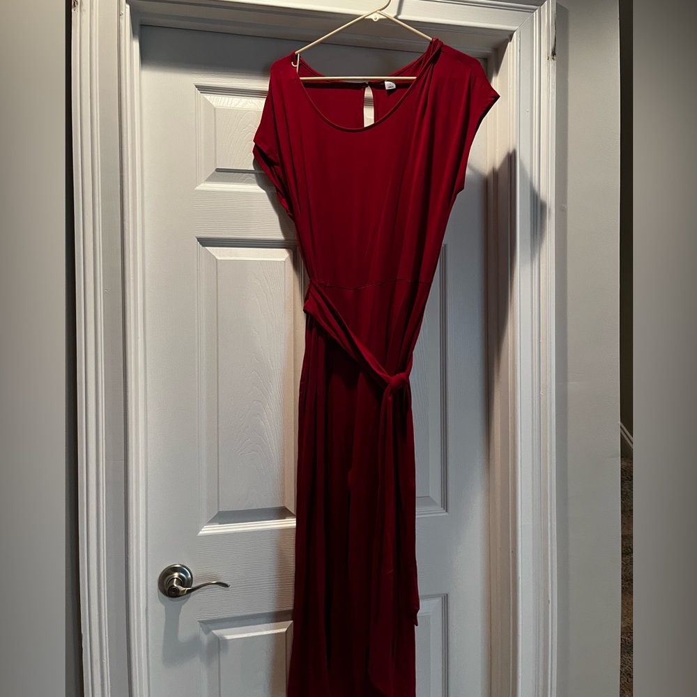 Size large Old Navy pinkish red jumper